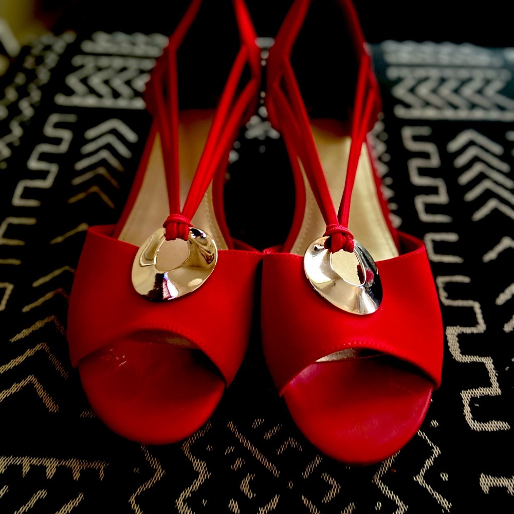 Red Impo Sandals - Hardly worn. 🙌🏾